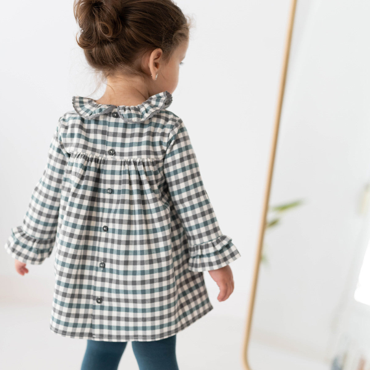 VESTIDO CON LEOTARDOS