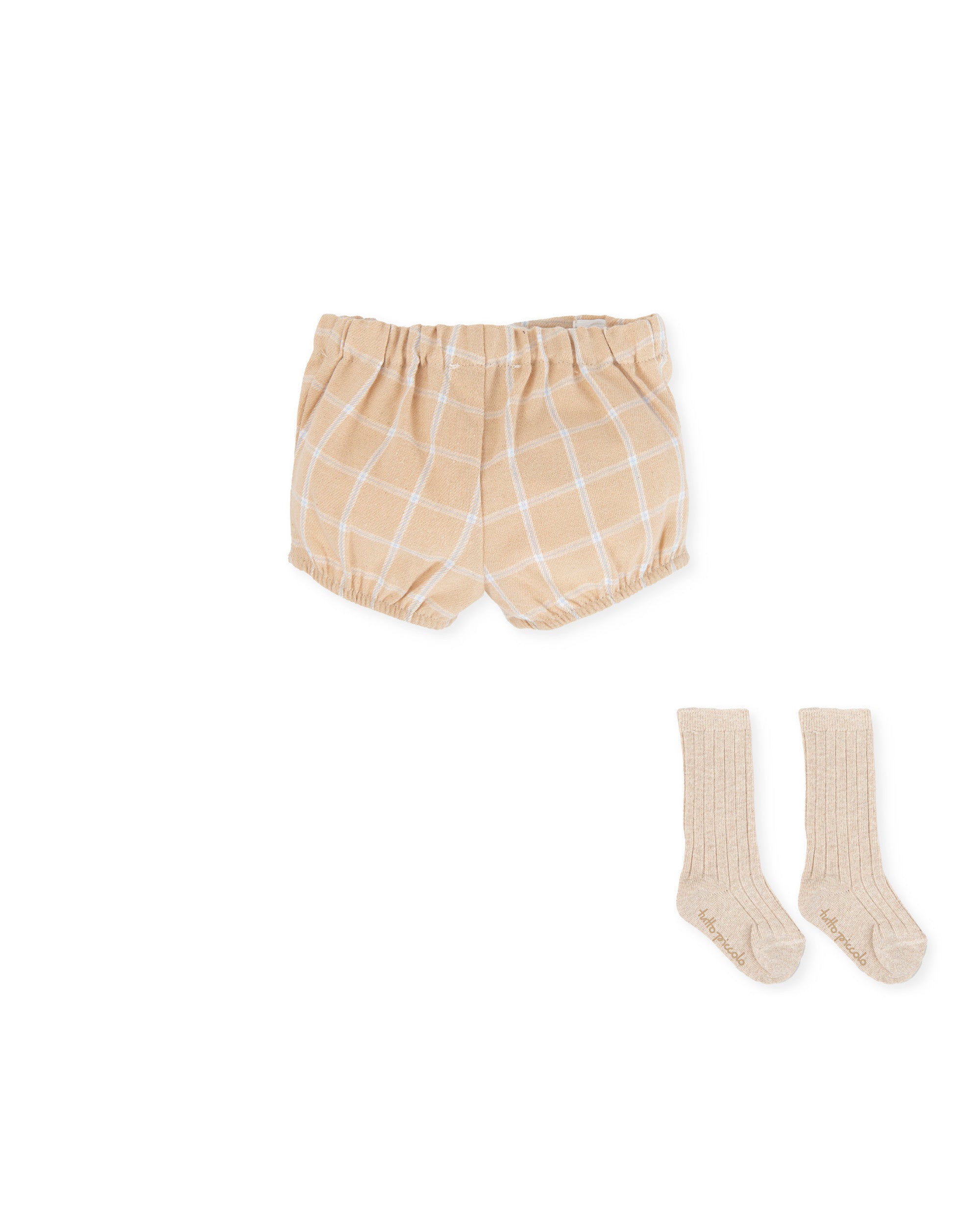 PANTALON BOMBACHO Y CALCETINES