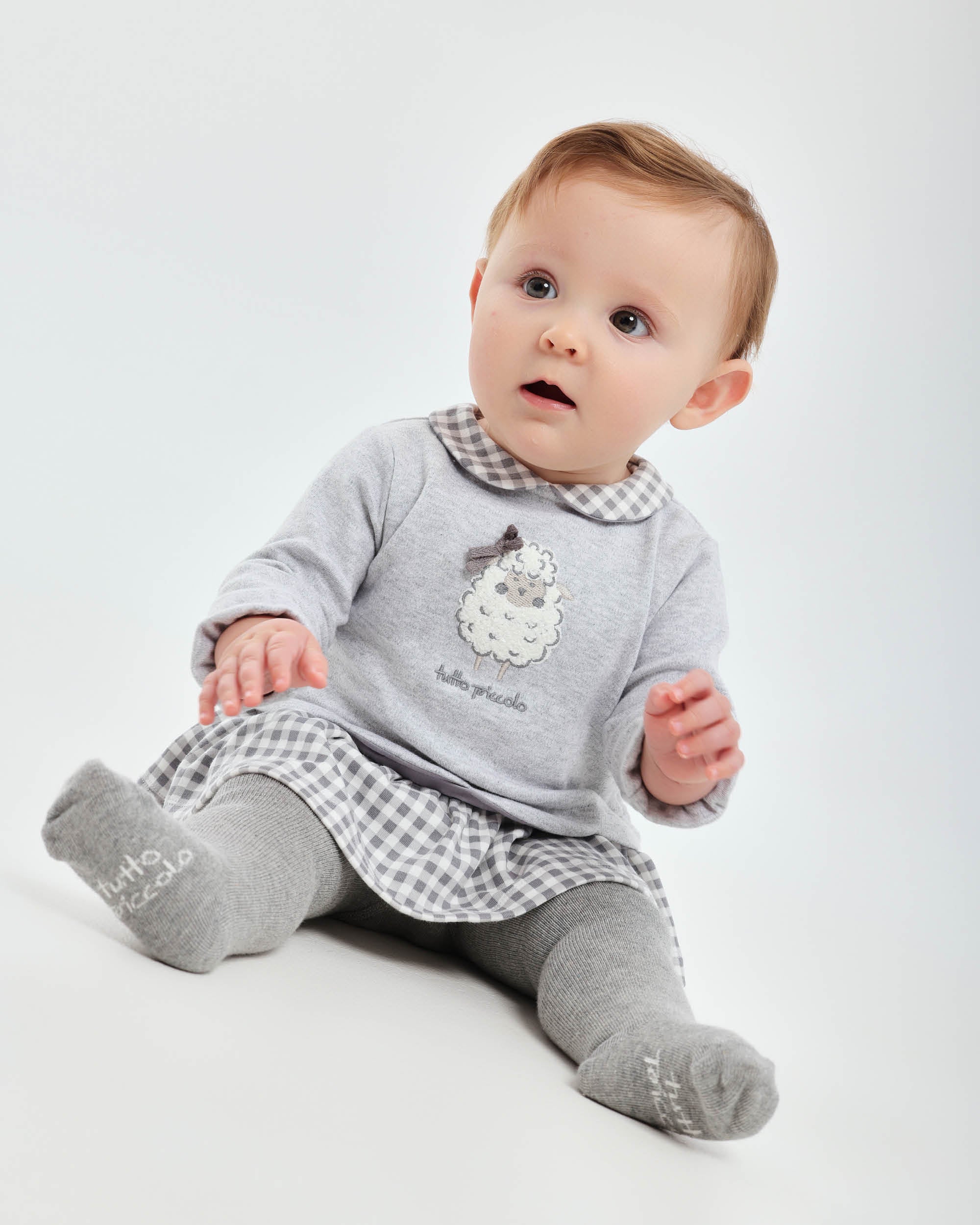 VESTIDO CON LEOTARDOS GRIS