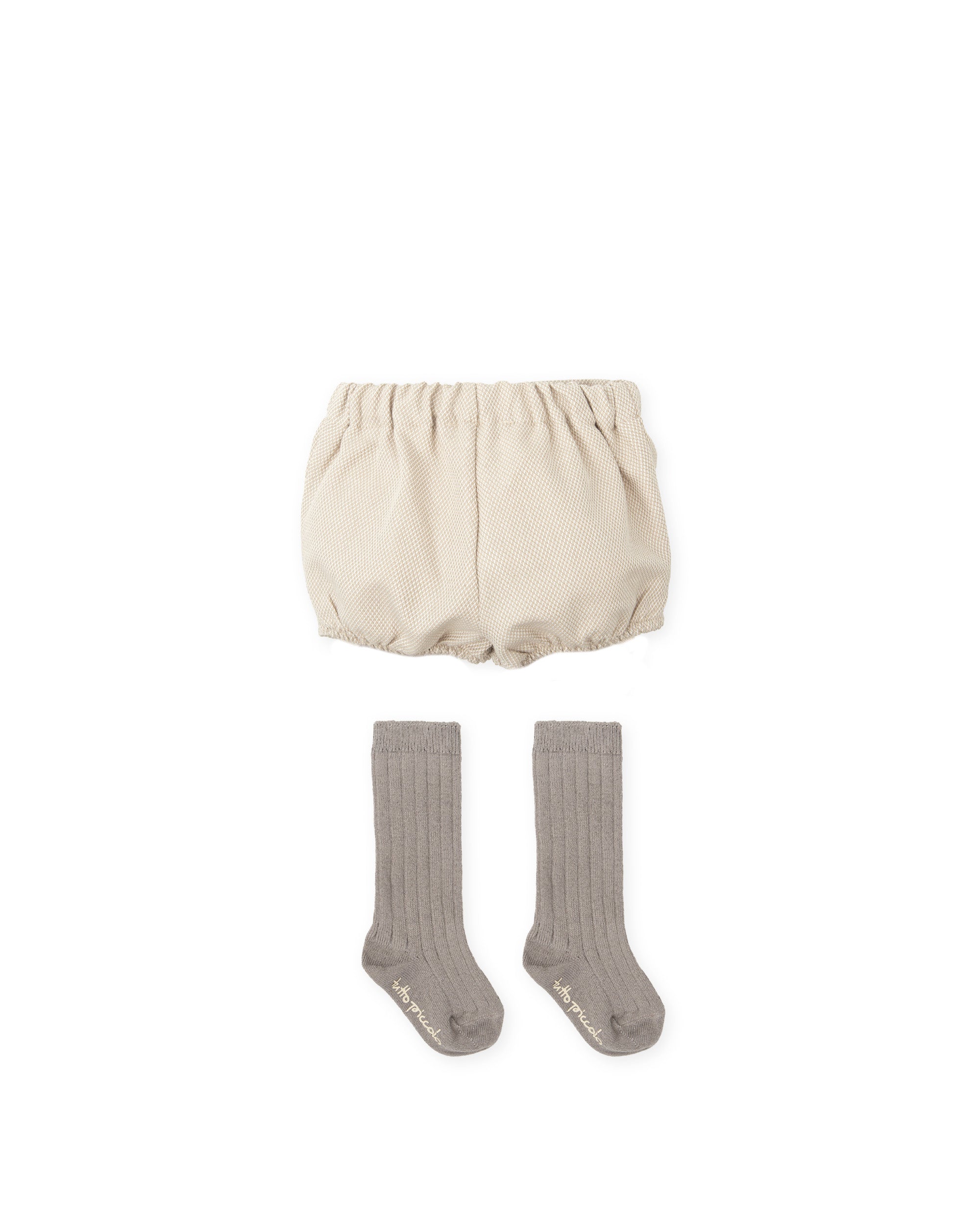 PANTALON BOMBACHO Y CALCETINES ARENA