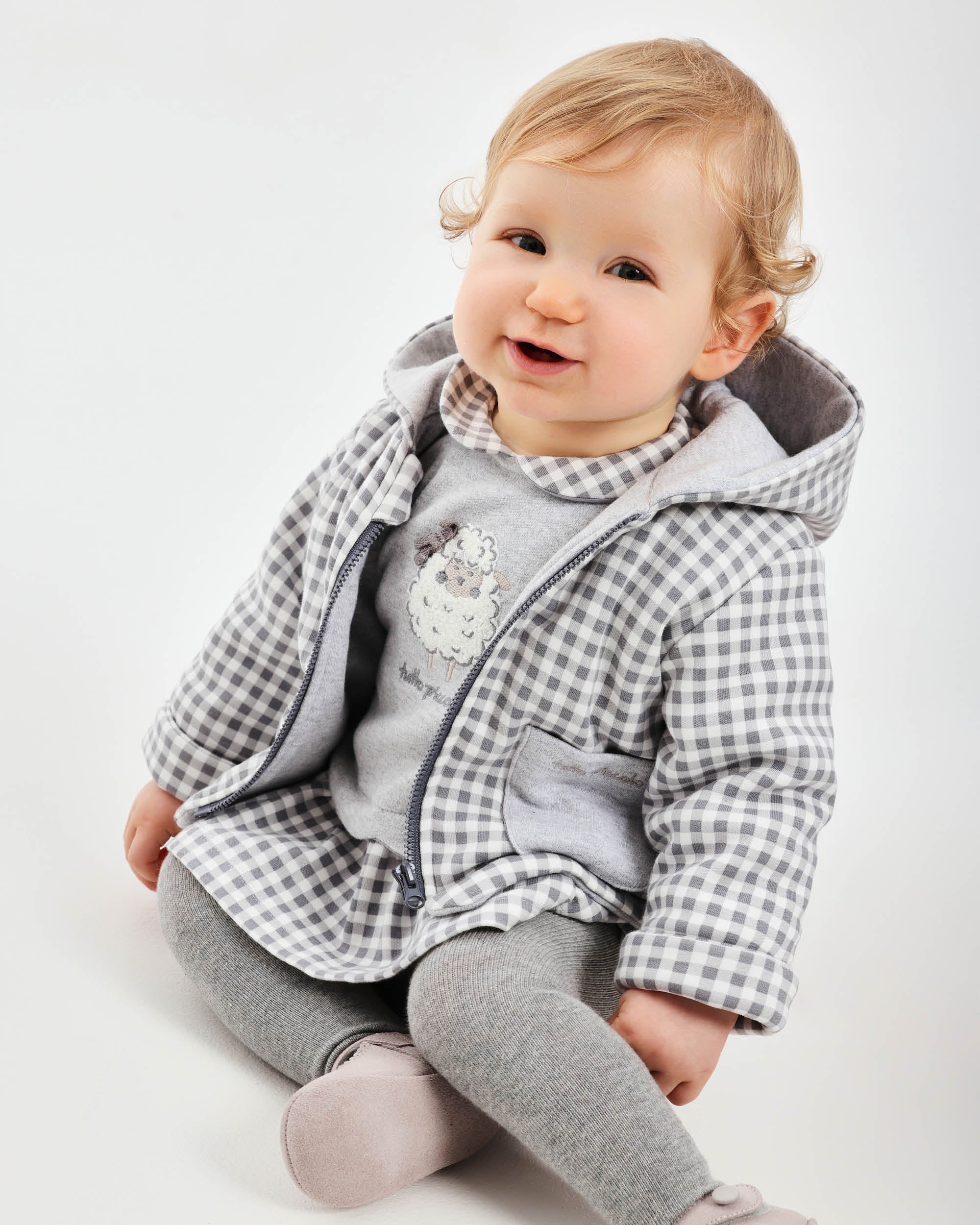 CHAQUETÓN GRIS